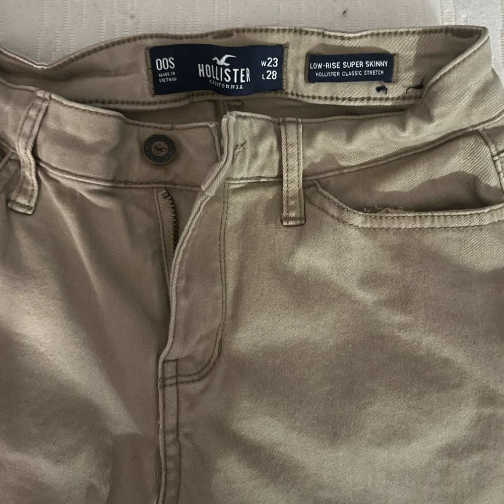 low rise skinny jeans!